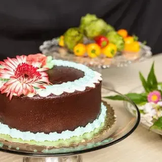 Clear Glass Cake Stand Rental